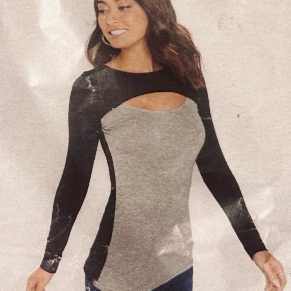 VENUS Black and Gray Top, LS & Cutout Detail at Neckline, Small, EUC PM-5